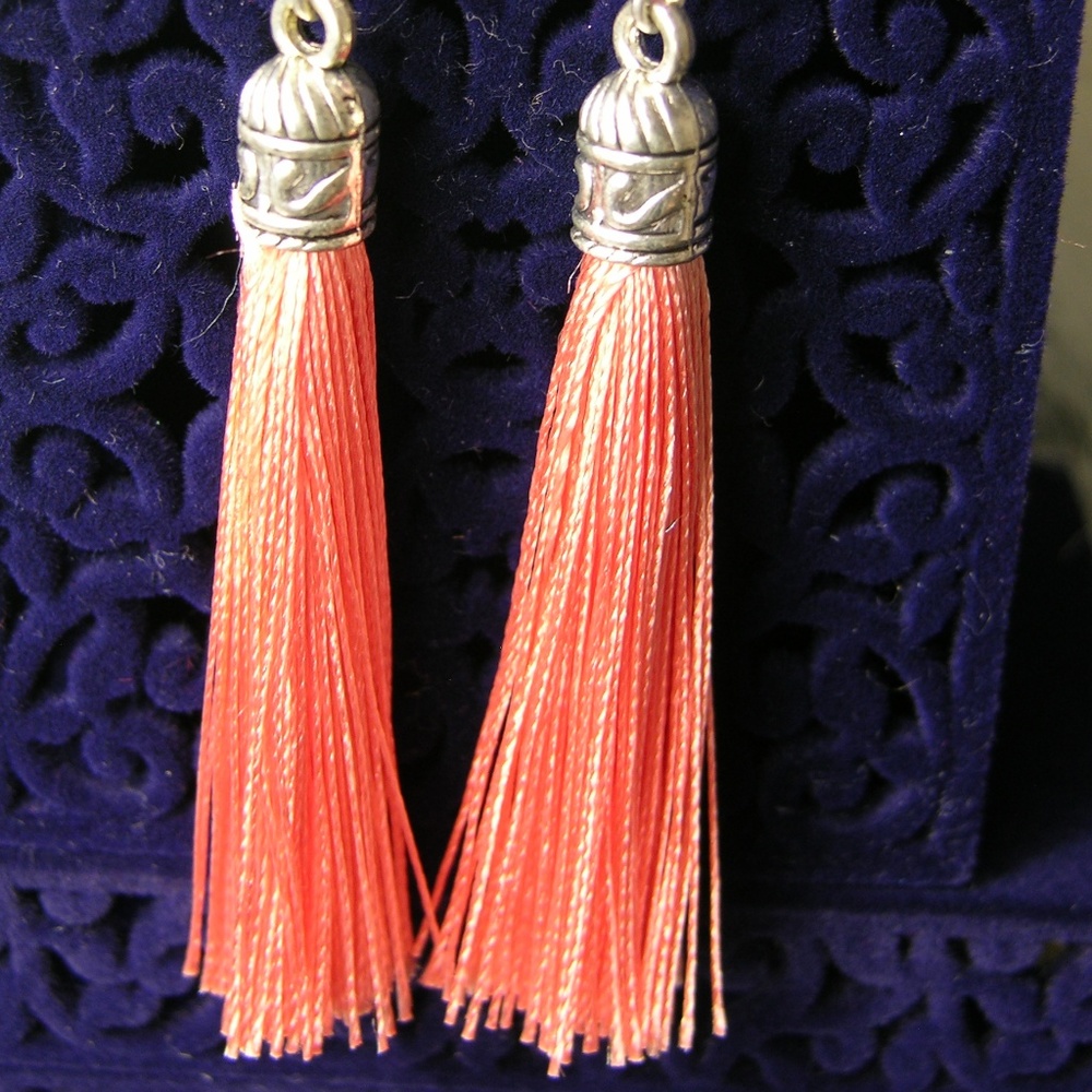 Last Pair Pink Handmade Silk Tassel Dangle Earring - Picture 2 of 3